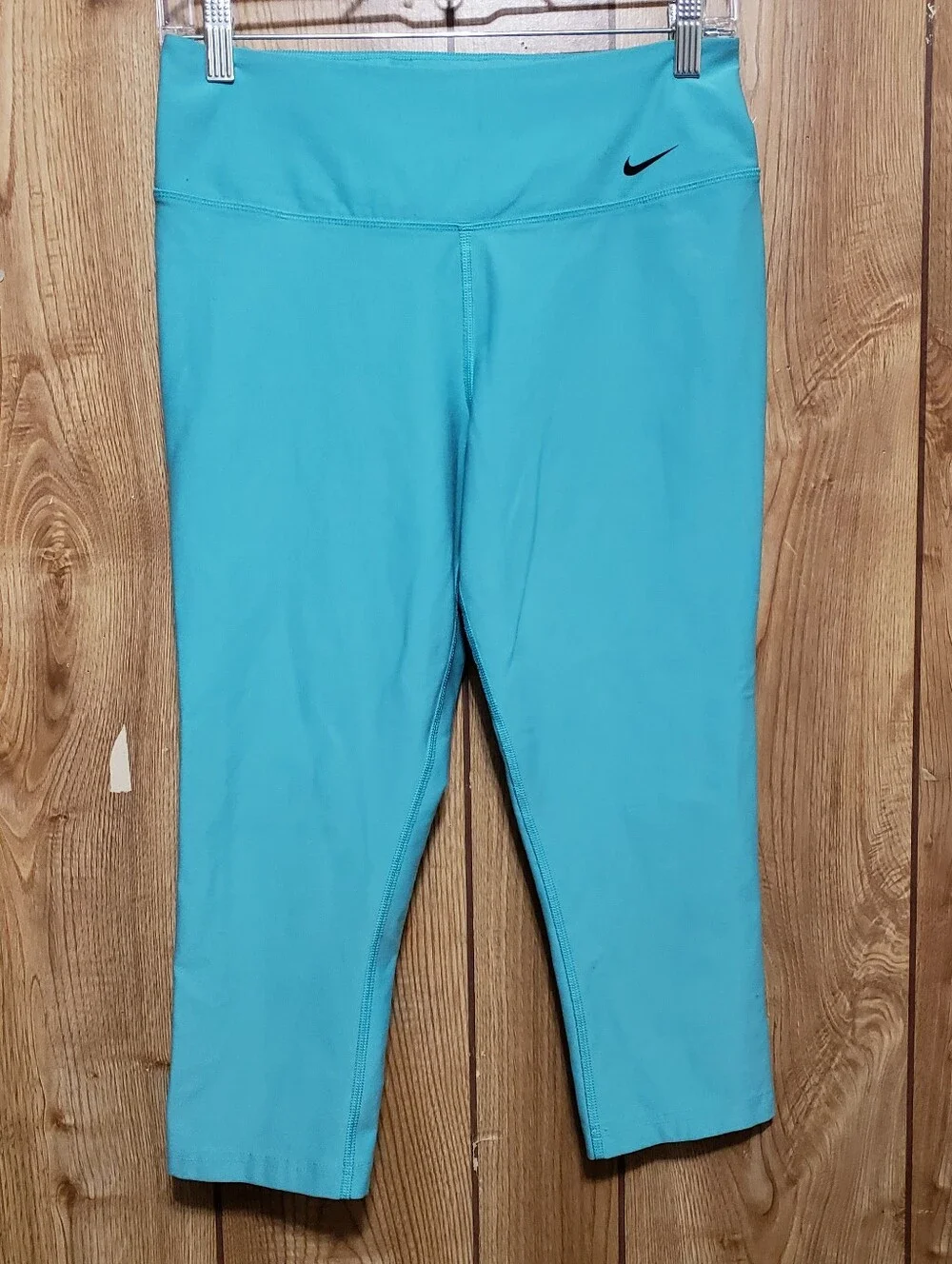 NIKE Dri-Fit Recycled Fabric Capri Leggings Med Sustainable Activewear